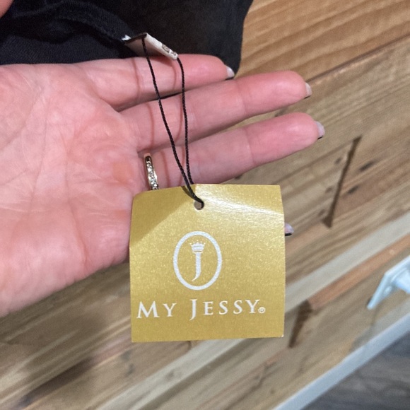 Swin suit cover up - Picture 5 of 7